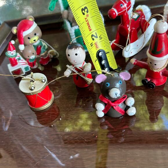 Lot of 10 Vintage Christmas Ornaments Wood & Plastic Canvas Holiday Set - Picture 9 of 12